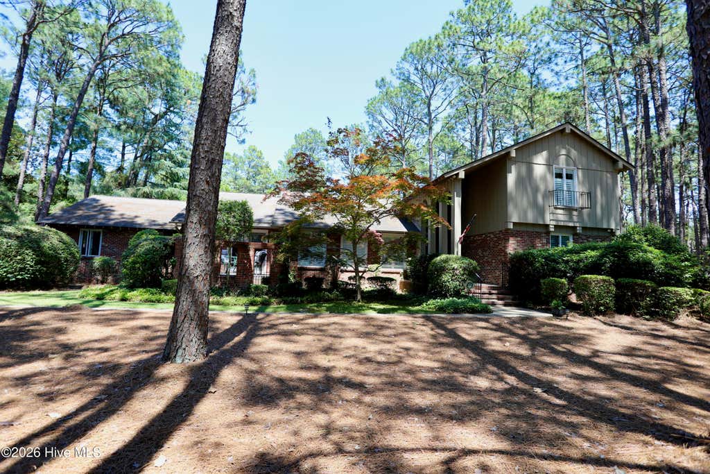 Photo of 335 Swoope Drive, Southern Pines, NC 28387 (MLS # 100581732)