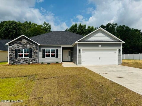 Homes For Sale - 313 Cotton Hill Place<br/> Onslow County, Hubert, NC 28539