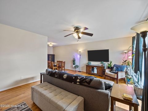 Tiny photo for 706 Vernon Drive, Jacksonville, NC 28540 (MLS # 100563100)