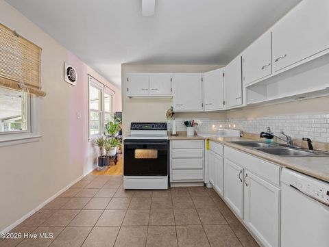 Tiny photo for 706 Vernon Drive, Jacksonville, NC 28540 (MLS # 100563100)