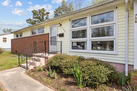 Tiny photo for 706 Vernon Drive, Jacksonville, NC 28540 (MLS # 100563100)