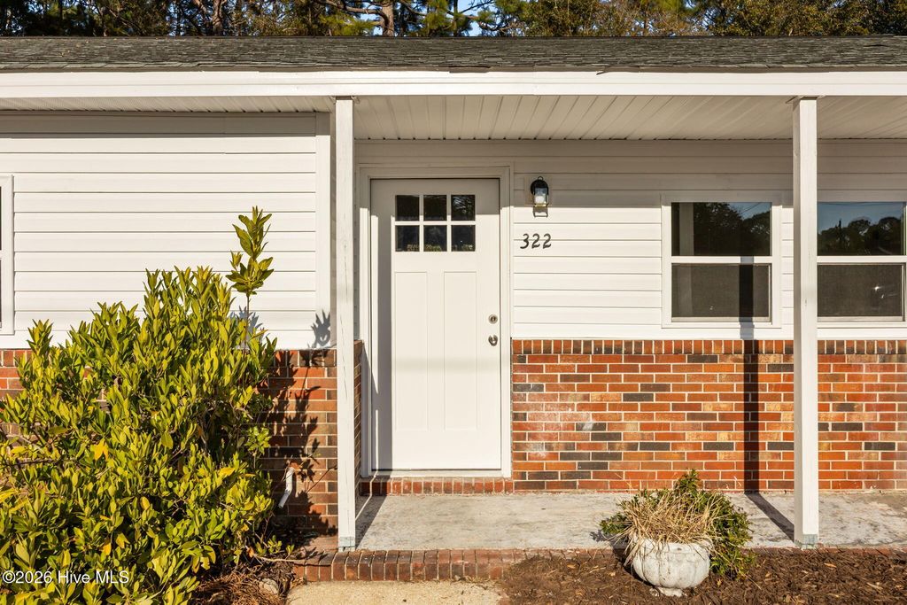 Photo of 322 Lancaster Road, Wilmington, NC 28409 (MLS # 100548190)