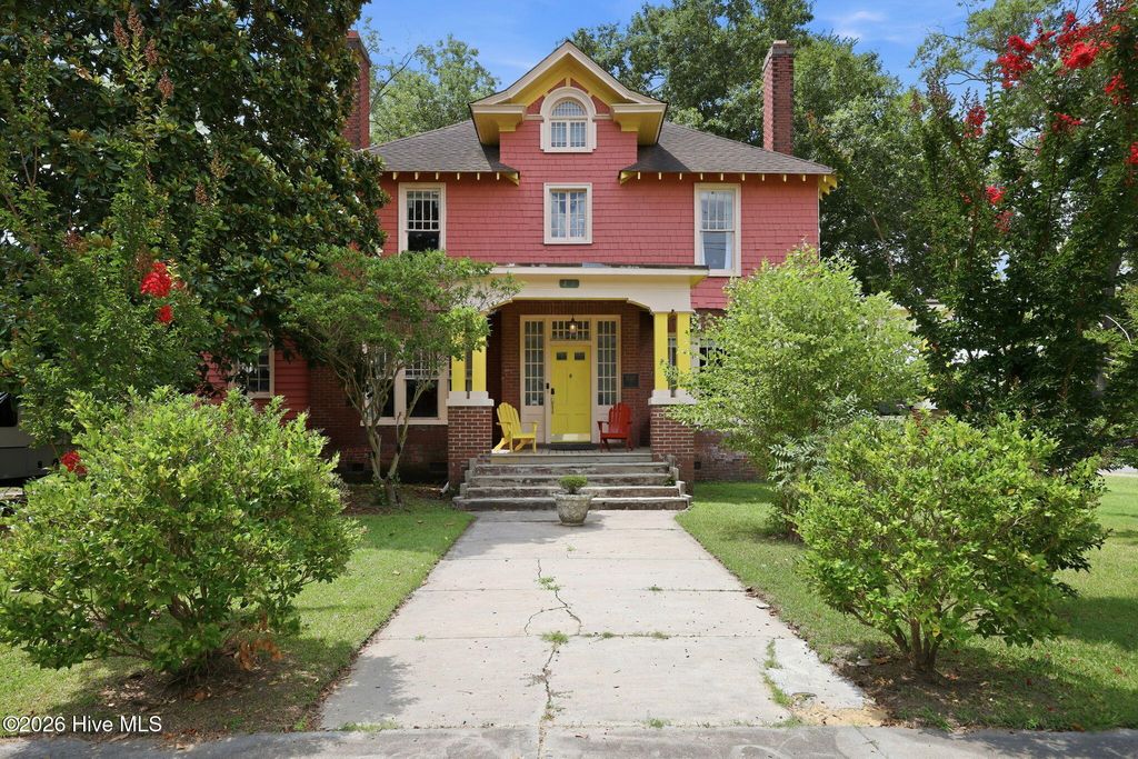 Photo of 707 W 4th Street, Greenville, NC 27834 (MLS # 100585928)