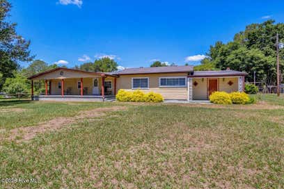 170 Loop Road Burgaw NC 28425
