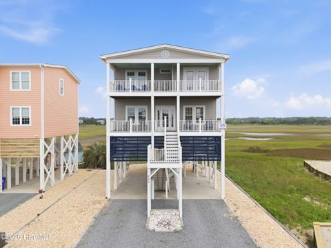 Photo of 840 Ocean Boulevard W, Holden Beach, NC 28462 (MLS # 100573688)