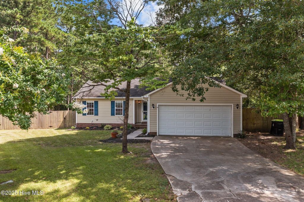 Photo of 404 Silo Court, Hubert, NC 28539 (MLS # 100517065)