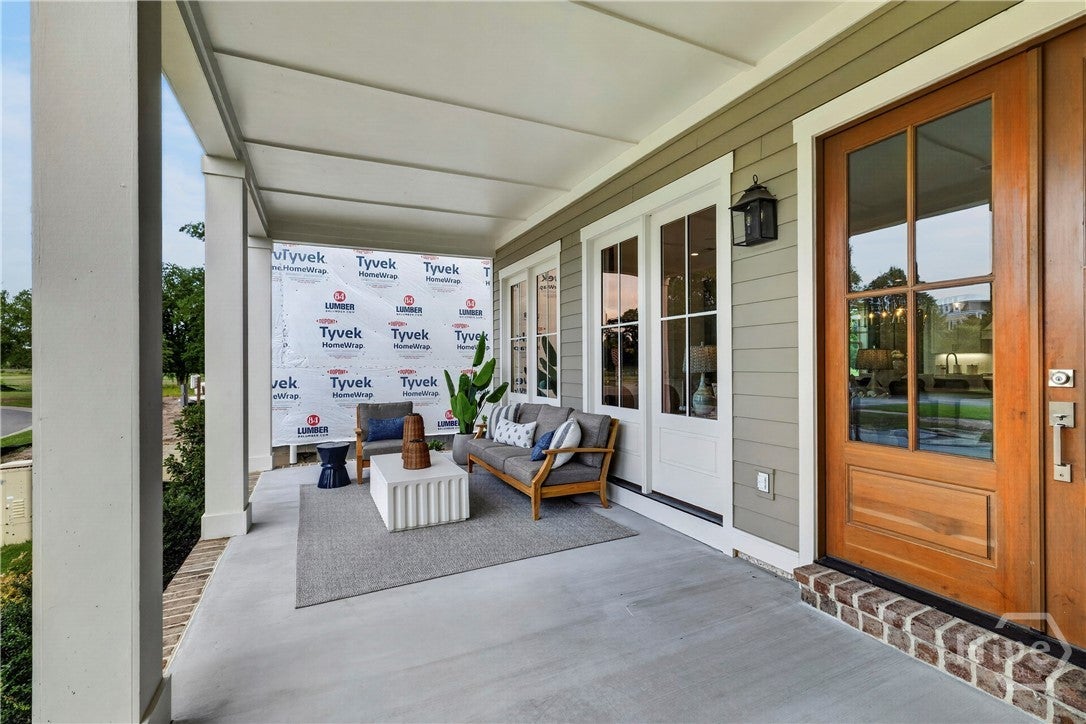 405 Reserve Way