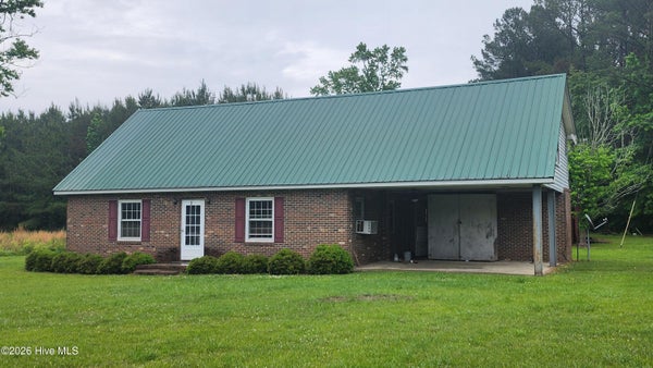 581 HALLSBORO RD, CLARKTON, NC 28433 - Image 28d7c3ece3a50b3571ba07ef66dd11fd/1664597428