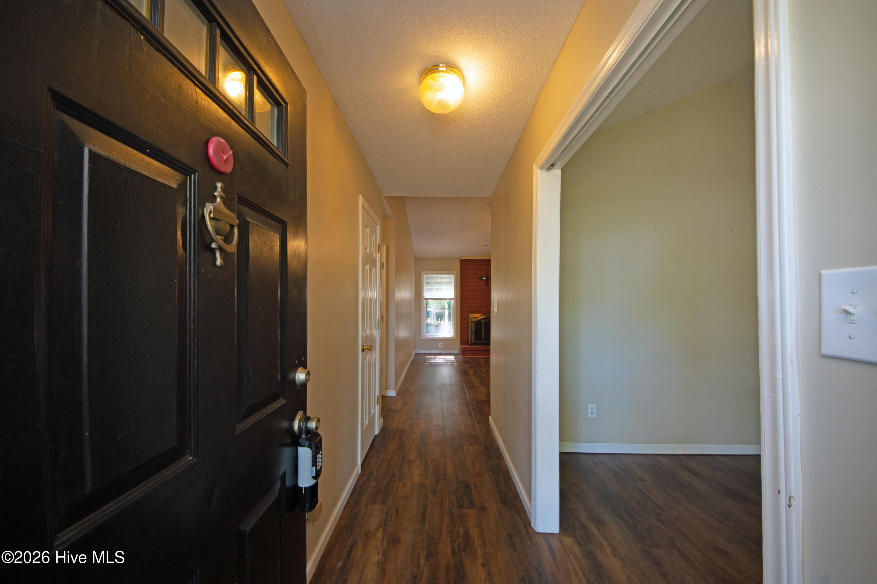 186 Raintree Circle