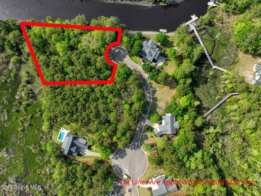 Photo of 704 Cedarhurst Drive SE, Bolivia, NC 28422 (MLS # 100568870)