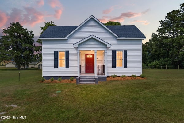 305 E HARNETT ST, BENSON, NC 27504 - Image 28e979b7c27a8d57dd59af2bb262c6c3/2947713580