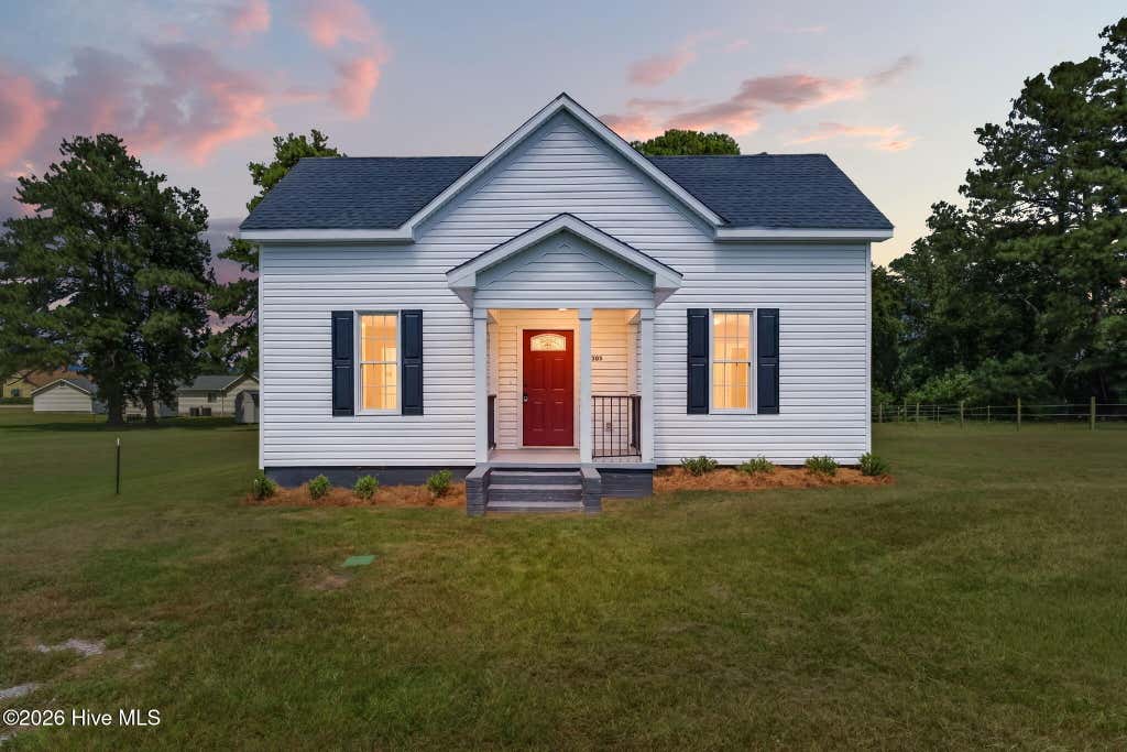 Photo of 305 E Harnett Street, Benson, NC 27504 (MLS # 100598539)
