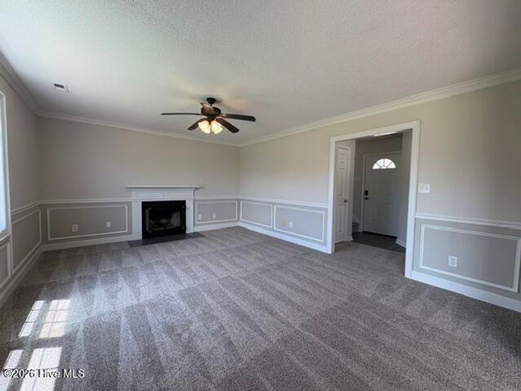 Photo of 302 Mann Street, Hubert, NC 28539 (MLS # 100587427)