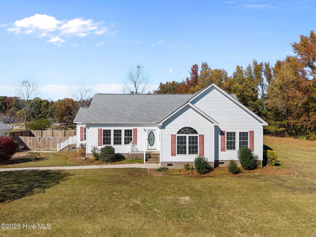 Photo of 3114 Franklin Street, Farmville, NC 27828 (MLS # 100540159)