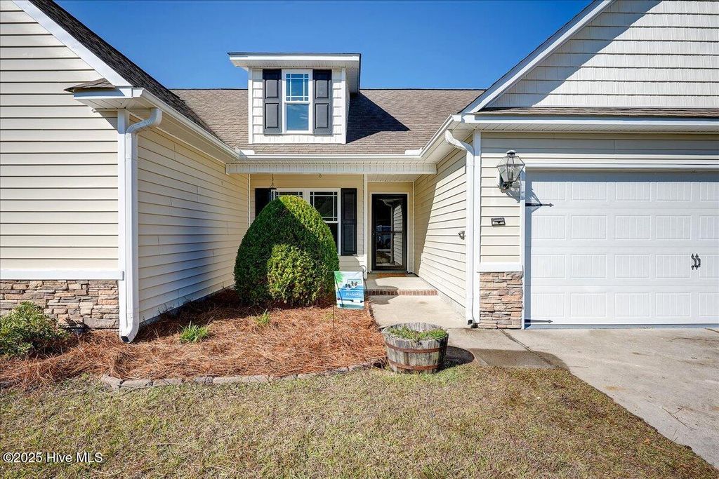 Photo of 230 Station House Road, New Bern, NC 28562 (MLS # 100540872)