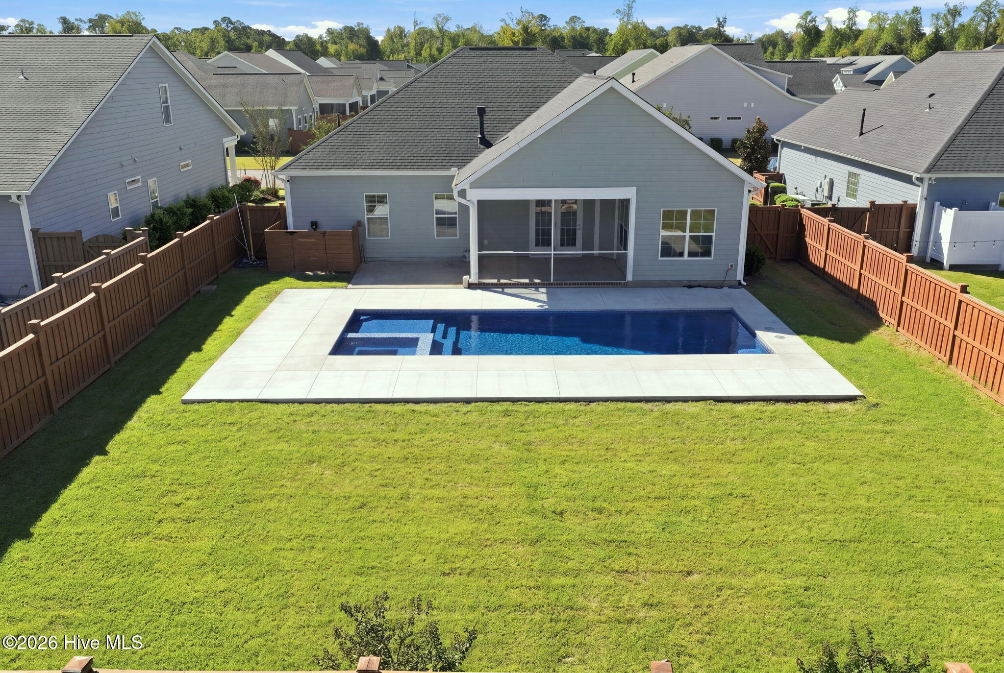 2436 Lakeside Circle