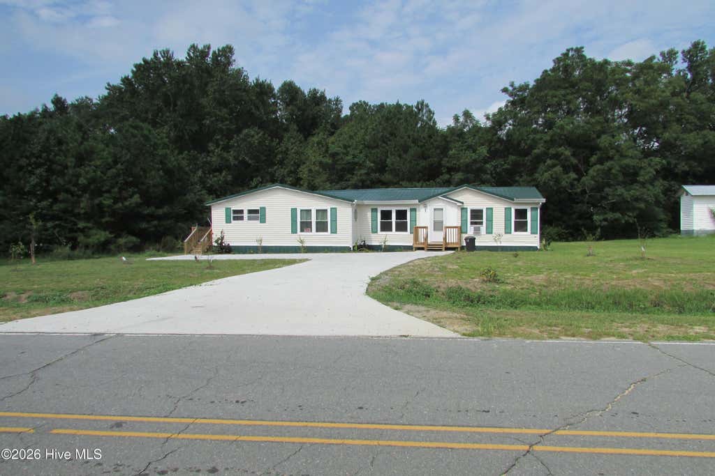 Photo of 913 Isaac Road, Clinton, NC 28328 (MLS # 100598026)