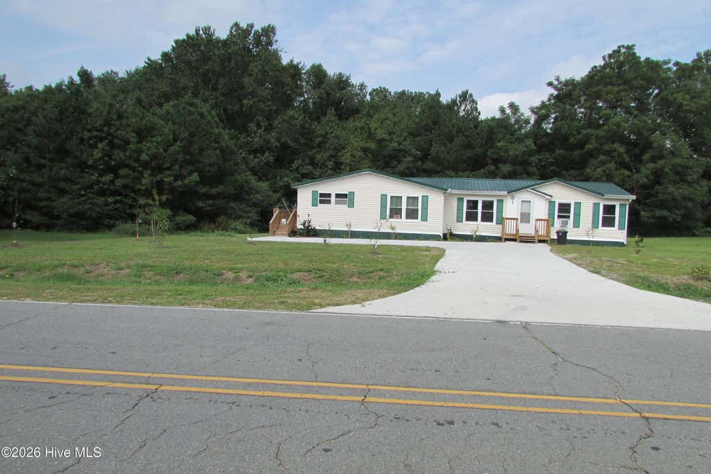Photo of 913 Isaac Road, Clinton, NC 28328 (MLS # 100598026)