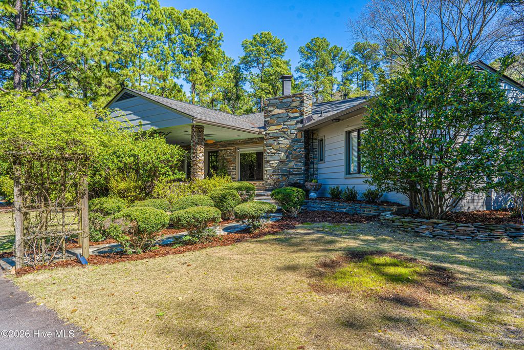 Photo of 250 Country Club Circle, Southern Pines, NC 28387 (MLS # 100558457)