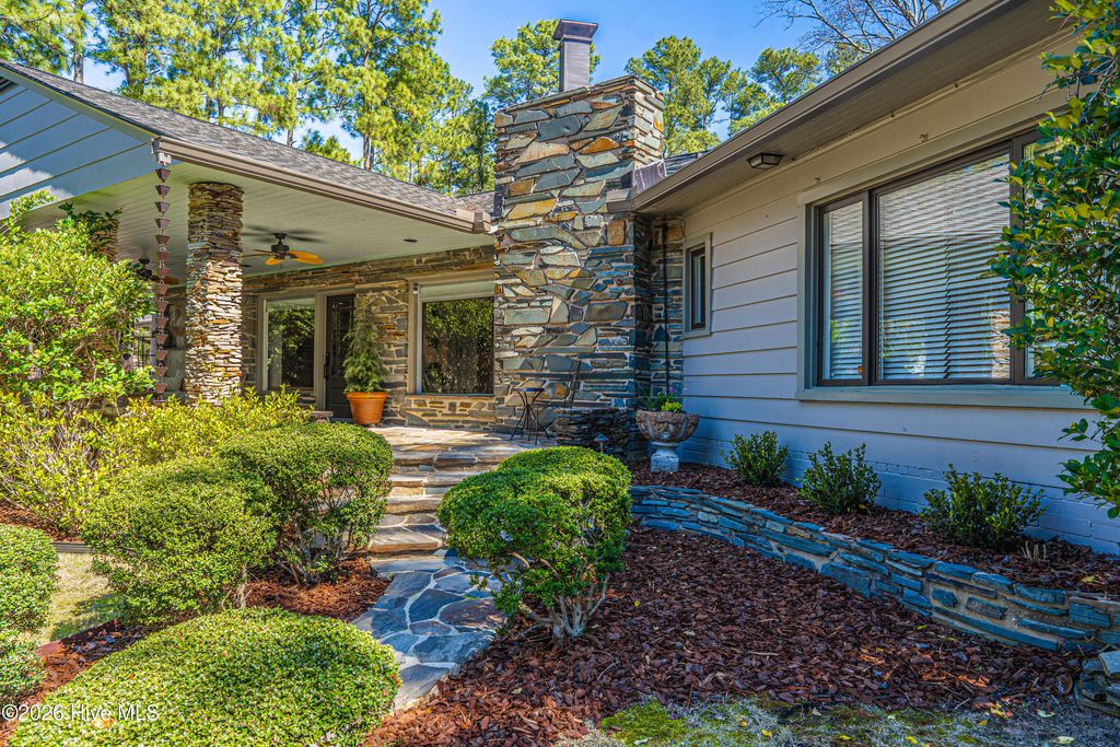 Photo of 250 Country Club Circle, Southern Pines, NC 28387 (MLS # 100558457)