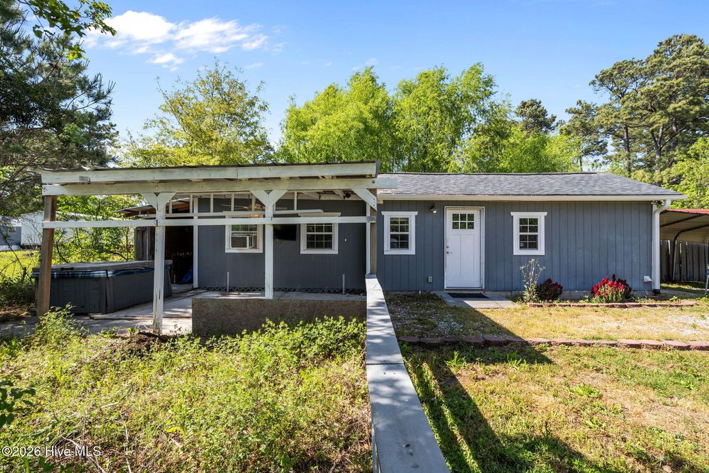 Photo of 309 S Jenkins Street, Holly Ridge, NC 28445 (MLS # 100565743)