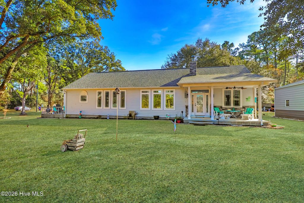 Photo of 203 George Taylor Road, Newport, NC 28570 (MLS # 100548219)