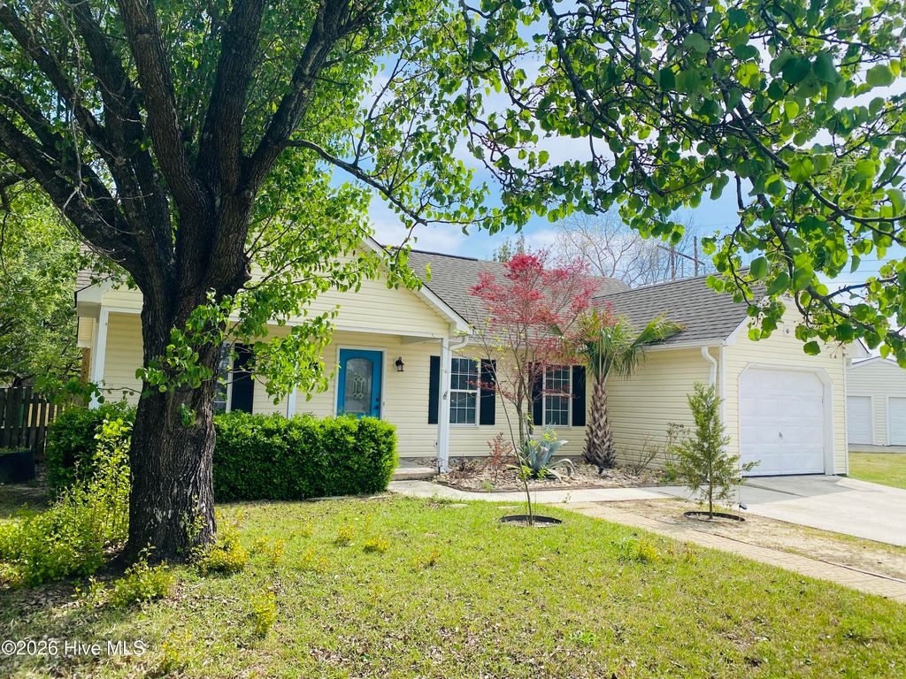 Photo of 802 Caspian Court, Wilmington, NC 28411 (MLS # 100562319)