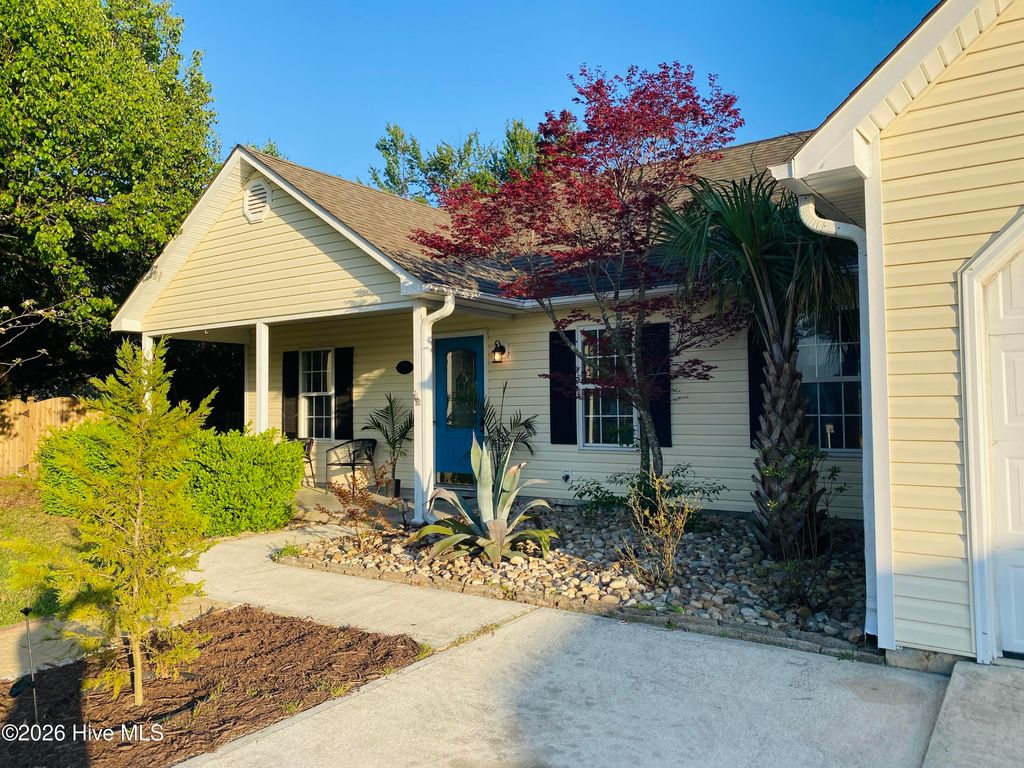 Photo of 802 Caspian Court, Wilmington, NC 28411 (MLS # 100562319)