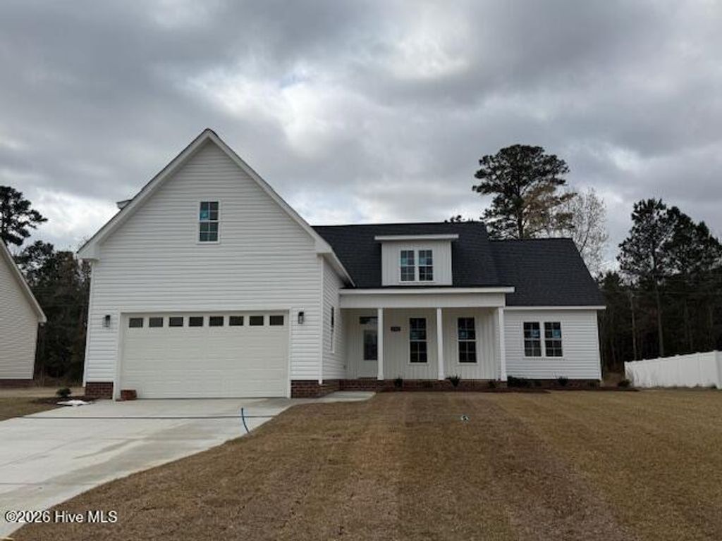 Photo of 3301 School View Drive, Farmville, NC 27828 (MLS # 100562981)