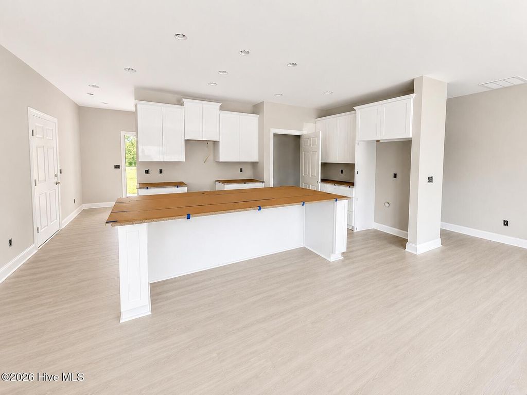 Photo of 2886 Fox Run Circle, Kinston, NC 28504 (MLS # 100575943)