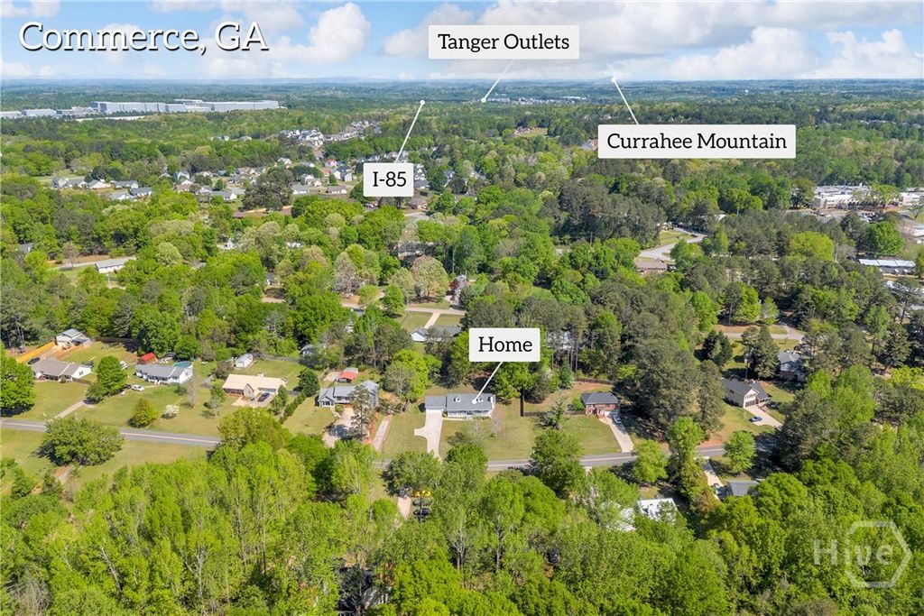 Photo of 172 Lewis Circle, Commerce, GA 30529 (MLS # CL353006)