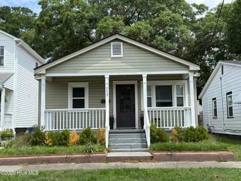Homes For Sale - 713 Ann Street<br/> Wilmington, NC 28401