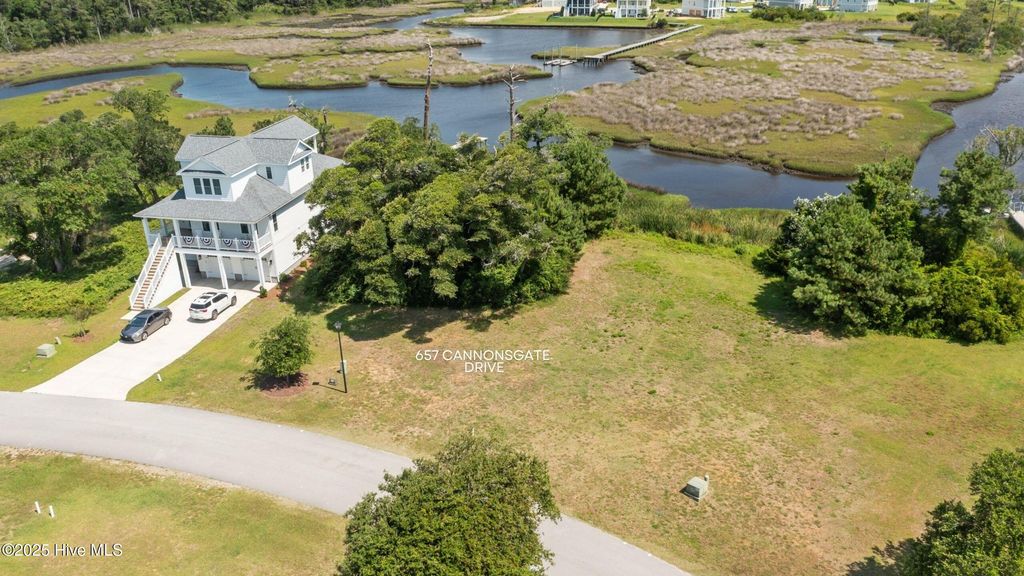 Photo of 657 Cannonsgate Drive, Newport, NC 28570 (MLS # 100514761)