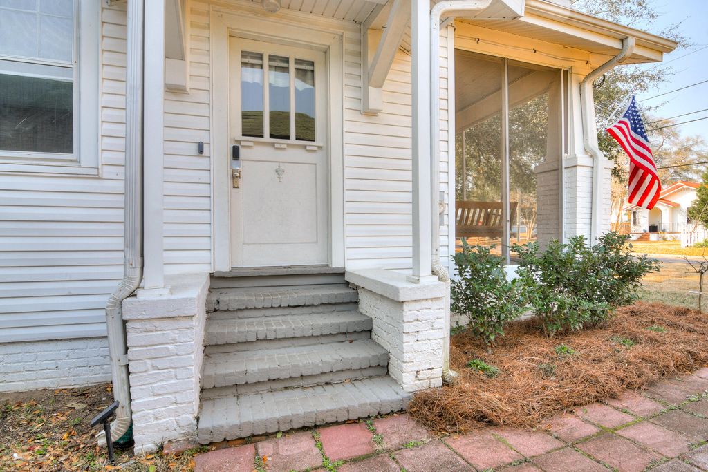 Photo of 2644 Raymond Avenue, Augusta, GA 30904 (MLS # 552569)