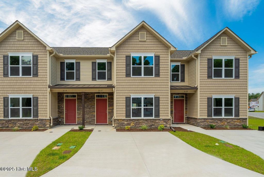 Photo of 317 Glenellen Loop Road, Midway Park, NC 28544 (MLS # 100571273)