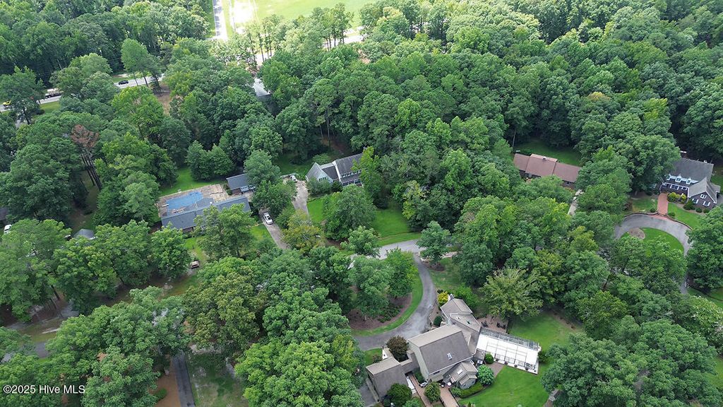 Photo of 222 Barrington Drive, Tarboro, NC 27886 (MLS # 100524598)