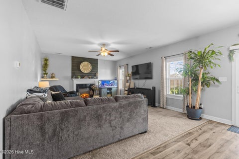 Tiny photo for 245 Crossroads Store Drive, Jacksonville, NC 28546 (MLS # 100579489)