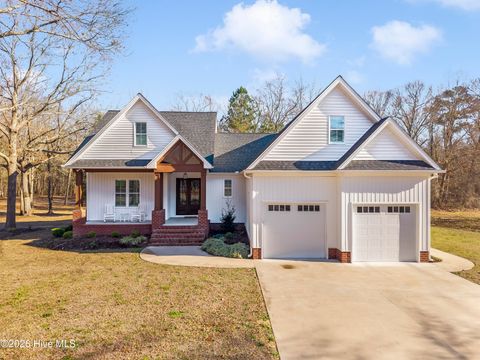 Homes For Sale - 225 Lake Wood Drive<br/> Edenton, NC 27932