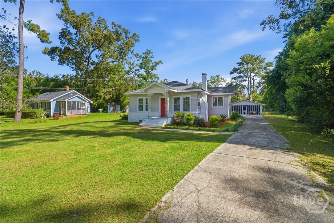 64 Nelson Avenue