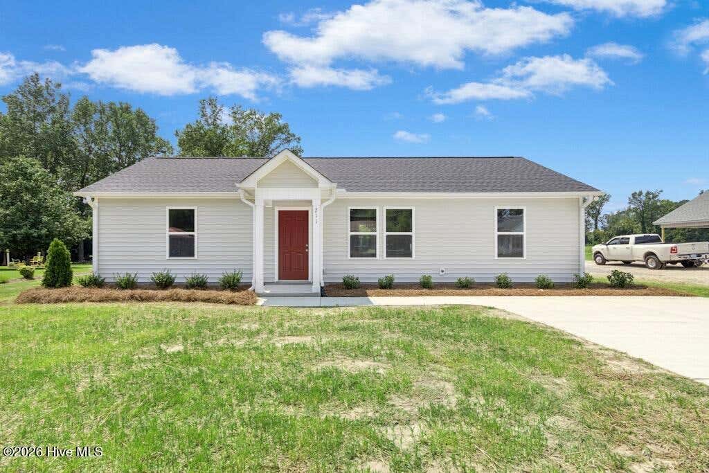 Photo of 211 Rae Street, Warsaw, NC 28398 (MLS # 100595994)