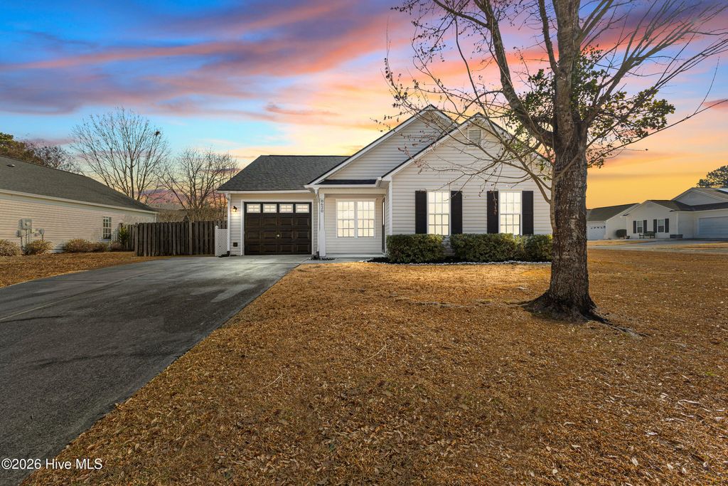 Photo of 8620 Orchard Loop Road NE, Leland, NC 28451 (MLS # 100553456)