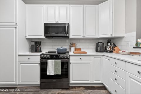 Tiny photo for 233 Racine Drive #Unit 20, Wilmington, NC 28403 (MLS # 100566829)