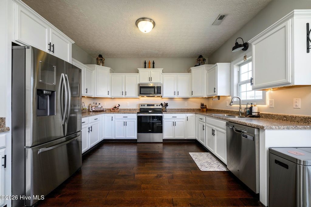 Photo of 3408 Lefringhouse Lane, New Bern, NC 28562 (MLS # 100561302)