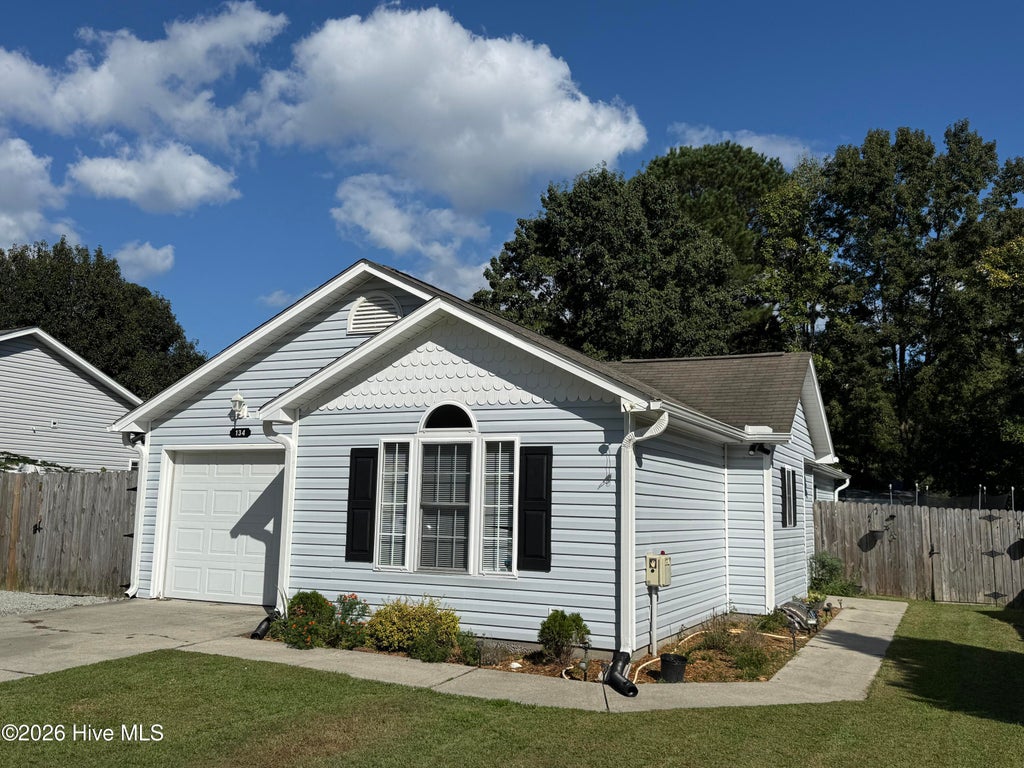 Photo of 134 Luke Court, New Bern, NC 28560 (MLS # 100604341)