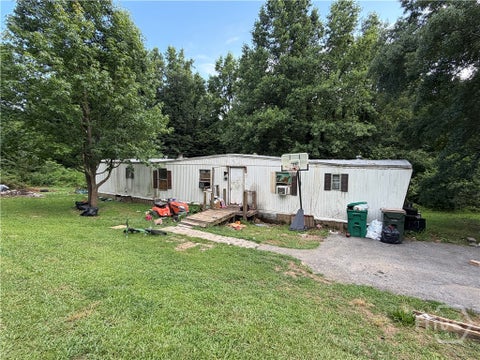 Mobile Home For Sale - 5652 Hemlock Street<br/> Lula, GA 30554