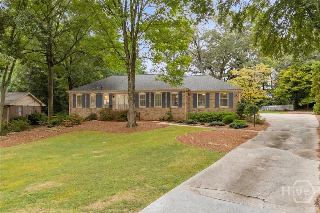 Photo of 400 Pine Forest DR, Lawrenceville, GA 30046 (MLS # CL365890)