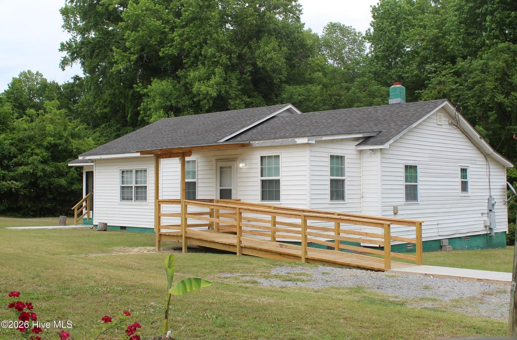 Photo of 1329 New Street, Murfreesboro, NC (MLS # 100572744)