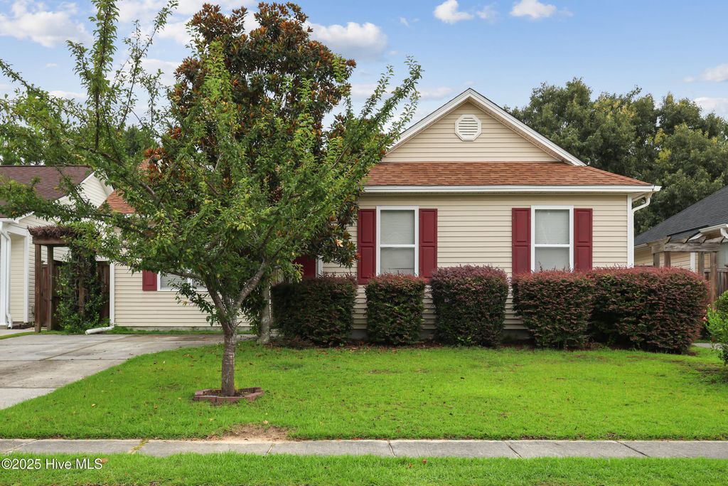 Photo of 9496 Night Harbor Drive, Leland, NC 28451 (MLS # 100520653)