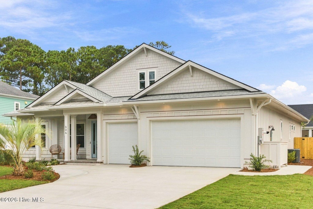 Photo of 606 Fayetteville Avenue, Carolina Beach, NC 28428 (MLS # 100588866)