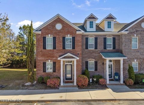 Townhouse For Sale - 4938 Exton Park Loop<br/> Castle Hayne, NC 28429